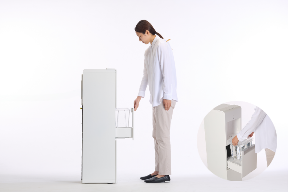 業界初!見た目もスマートな<br>引き出し式タンク